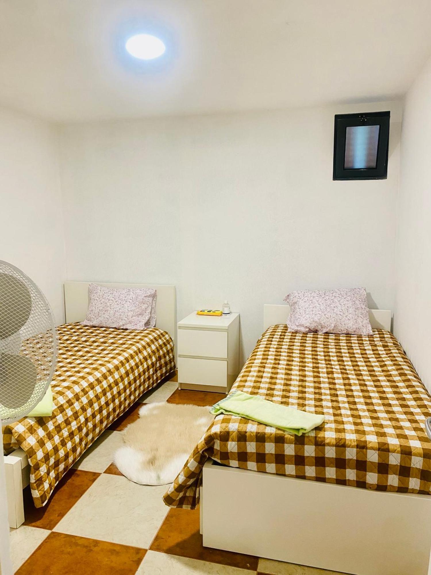 Japji Guest House Esmeriz Vitoria Exterior foto